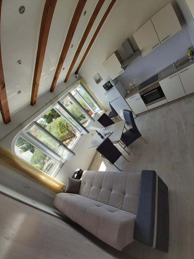 Apartments Adria Jadrija Εξωτερικό φωτογραφία